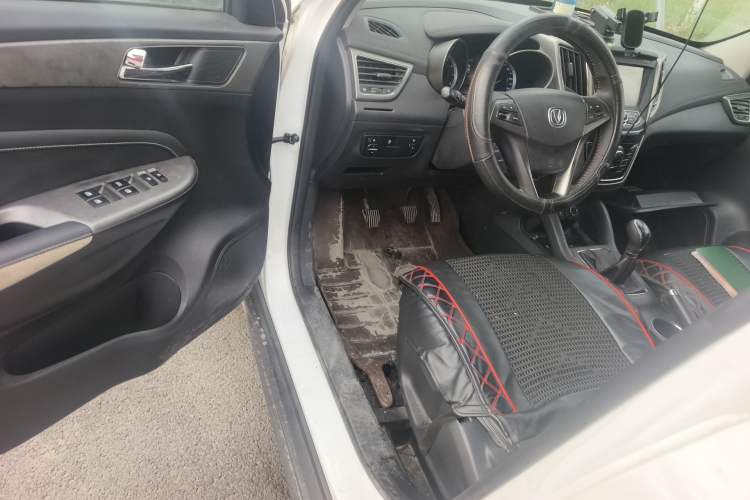 Used CHANGAN CS35 2017 1.6L Manual Luxury Model
