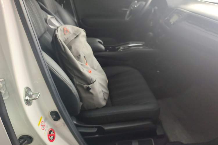 Used Honda Vezel 2015 1.8L CVT 2WD Elite Model