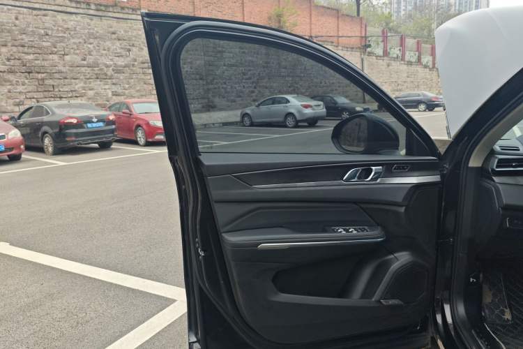 Used Lynk & Co 01 2021 2.0TD Two-Wheel-Drive Pro Trim