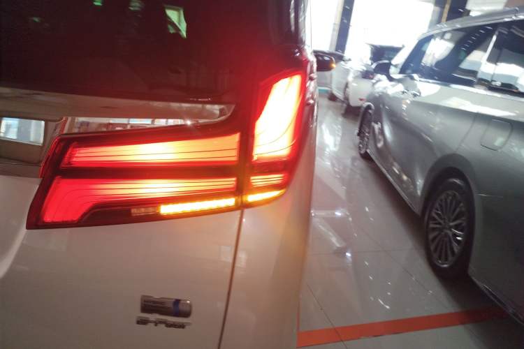 Used Toyota Alphard 2020 Dual-Engine 2.5L Prestige Edition