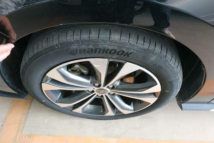 Used Toyota Granvia 2023 2.5L Hybrid Prestige PLUS Edition Exterior 4