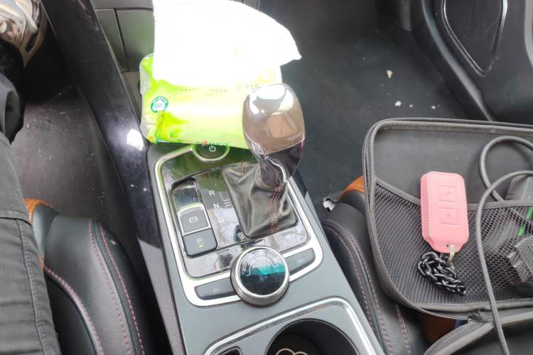 Used BYD Qin New Energy 2015 1.5T Dual-Crown Flagship Plus Edition
