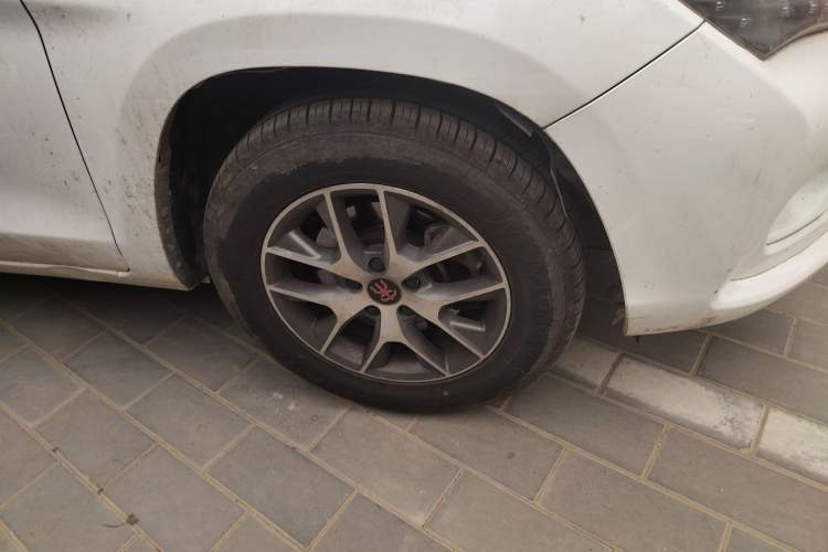 Used BYD Song 2017 Gaishi Upgrade Edition 1.5TI Manual Leading Model