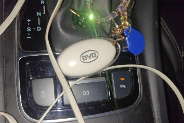 Used BYD Song MAX 2017 1.5T Automatic Smart Connect Prestige 7-Seater Vehicle Key