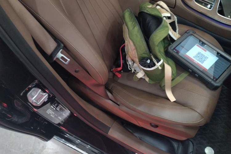 Used Mercedes-Benz E-Class 2020 E 300 L Stylish Model
