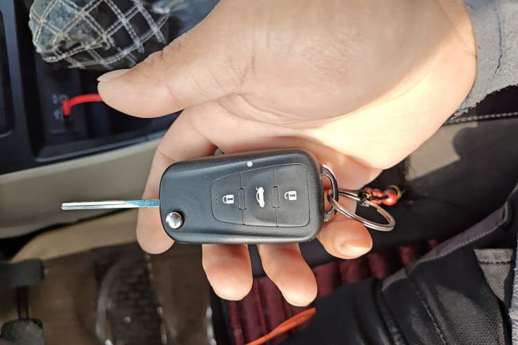 Used Roewe 360 2015 1.5L Automatic Luxury Edition Vehicle Key