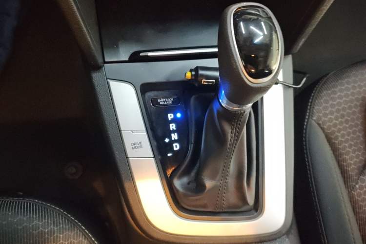 Used Hyundai Elantra (6th Generation / Lingdong) 2016 1.6L Automatic ZhiXuan – Elite Version