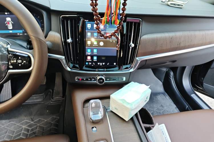 Used Volvo S90 2025 B5 Zhiyuan Luxury Edition