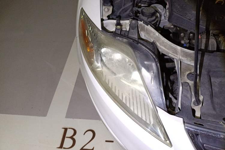 Used Ford Mondeo 2013 2.3L Fashion Edition Right Front Headlight