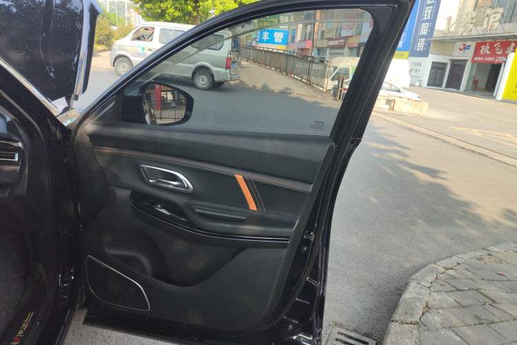 Used Oshan X7 PLUS 2022 1.5T Blue Whale Edition Automatic Smart Luxury 7-Seater