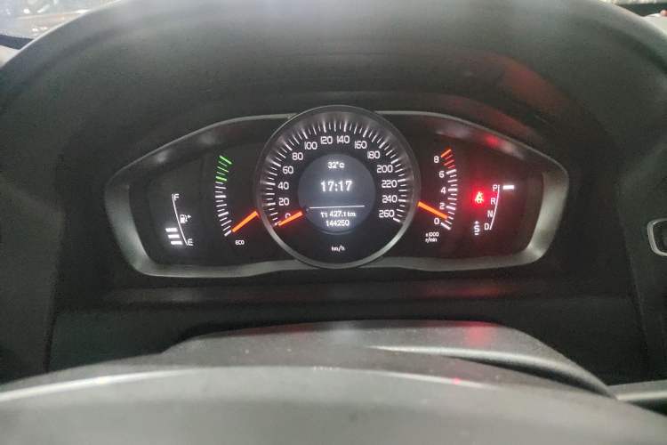Used Volvo XC60 2015 T5 Zhiyi Edition
