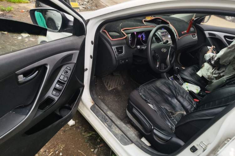 Used Hyundai Elantra (5th Generation / Langdong) 2016 1.6L Automatic Prestige Model Driver Seat