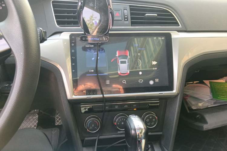 Used Volkswagen Lamando 2018 230TSI DSG Fashion Edition Audio And AC Panel