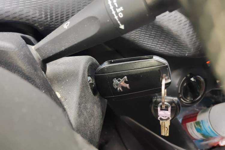 Used Peugeot 2008 2014 1.6L Manual Trend Edition