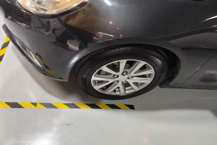 Used Chevrolet Malibu 2018 530T Automatic Luxury Edition Left Front Wheel Hub