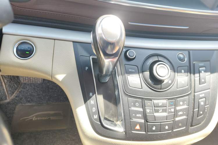 Used Buick GL8 2017 25S Luxury Version China V Standard