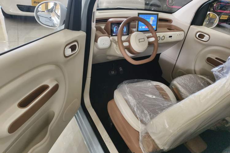 Used Bestune Pony 2026 Model 222km Agile Horse Interior 3