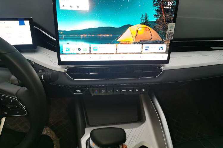 Used Geely Auto Preface 2025 Dongfang Yao 1.5TD Fuyao Edition