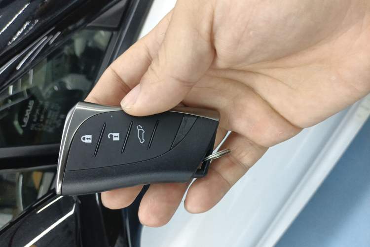 Used Lexus RZ 2023 450e All-Wheel Drive Luxury Edition Vehicle Key