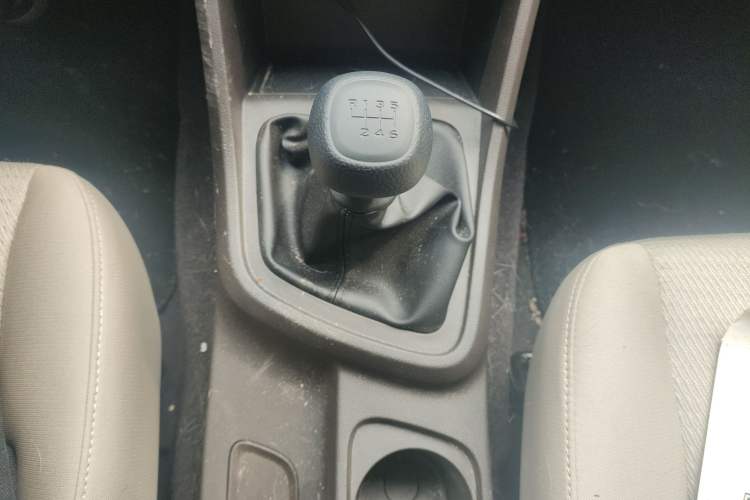 Used Wuling Hongguang V 2022 1.5L Jingqu Edition Electric-Assist LAR