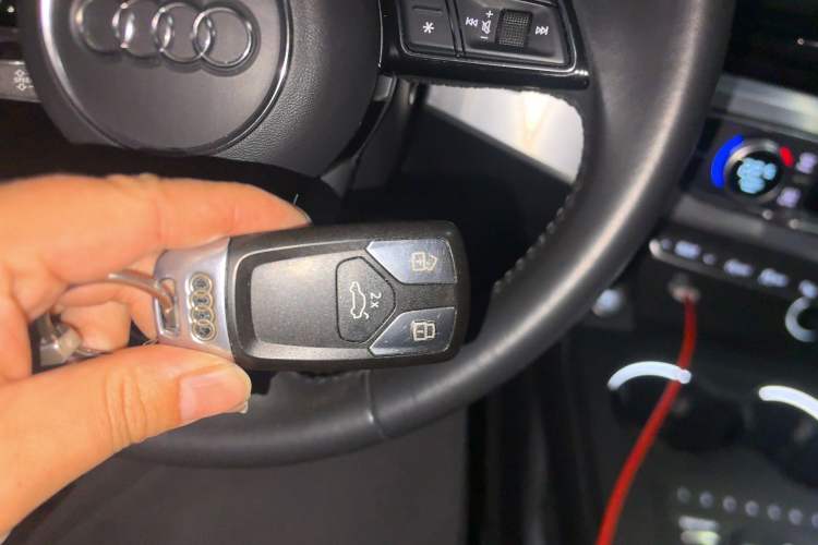 Used Audi A4L 2019 40 TFSI Fashion Edition China VI Emission Standard
