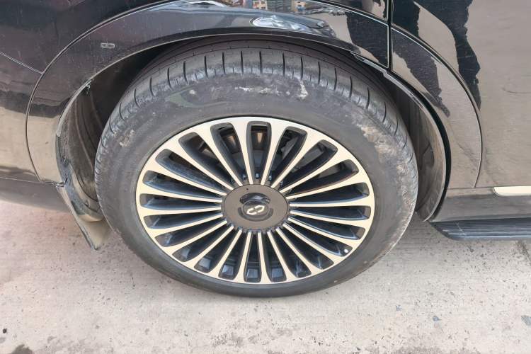 Used Hima AITO M9 2024 Range-Extended Max Edition 42 kWh 6-Seater Version Exterior 5