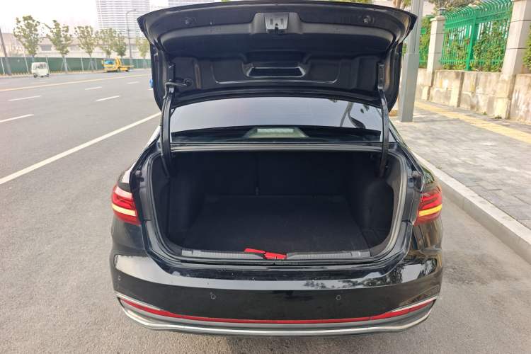 Used Volkswagen Lavida 2024 1.5L Automatic 5 Million Edition Trunk