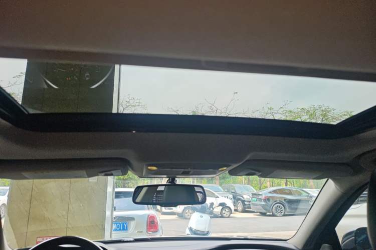 Used Infiniti Q50L 2018 2.0T Enjoyment Edition China V standard Headliner