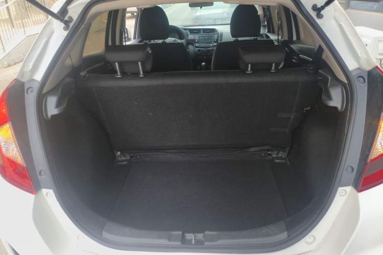 Used Honda Fit 2016 1.5L LXS CVT Comfort Sunroof Version
