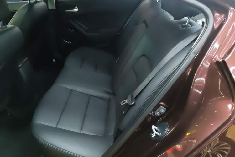 Used Kia K3 2016 1.6L Automatic GLS
