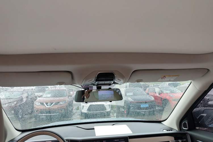 Used Geely Auto icon 2023 1.5TD Chocolate Smoothie Edition
