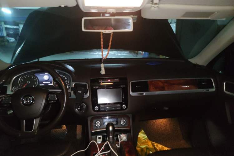 Used Volkswagen Touareg 2011 3.0 TSI Standard Version Headliner