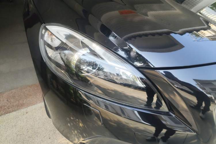 Used Volvo V40 2015 1.6T Zhiyi Edition