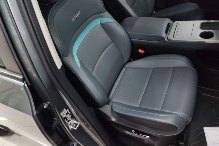 Used AION Y 2022 Plus 70 Tech Edition
