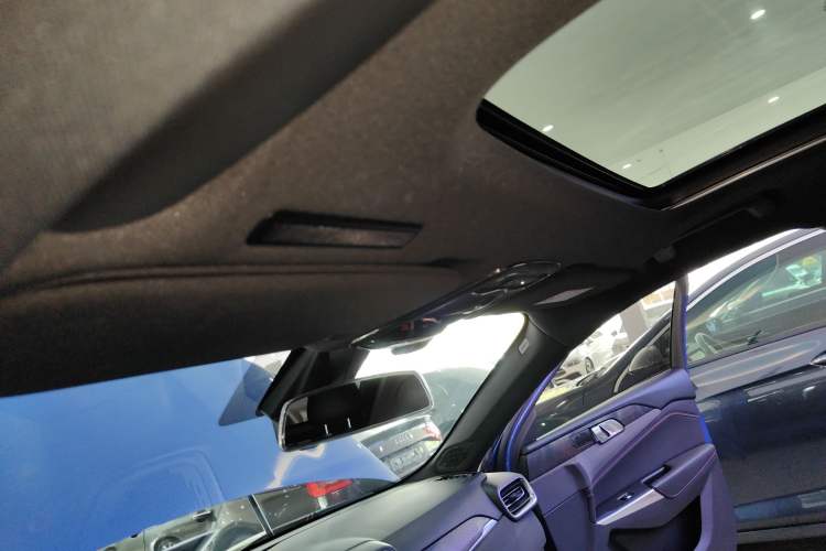 Used Lynk & Co 03 2018 1.5TD DCT Sport Edition China V Standard Headliner