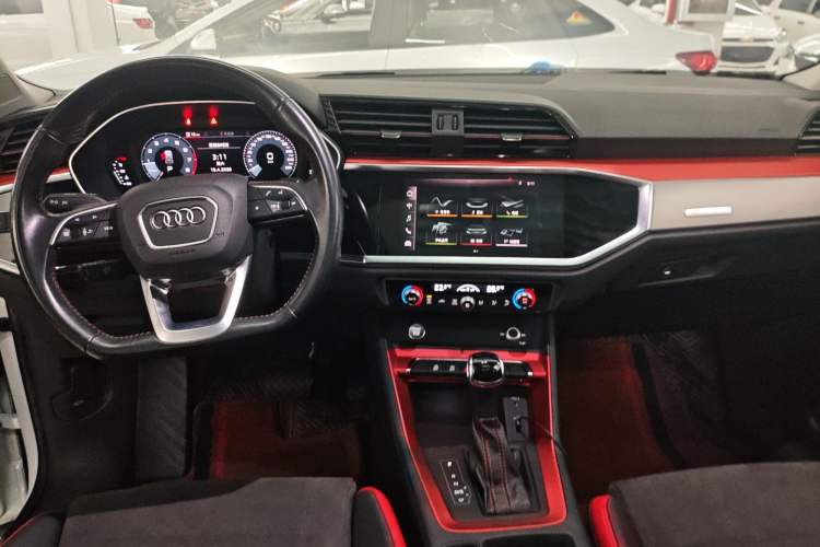 Used Audi Q3 2020 35 TFSI Fashion Dynamic Model
