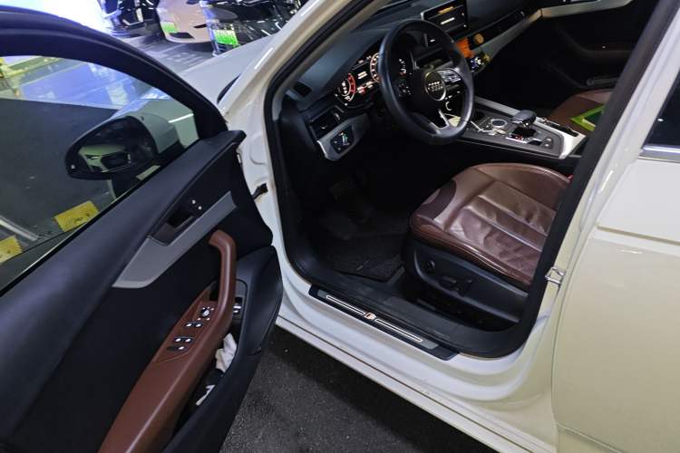 Used Audi A4L 2018 30th Anniversary Edition 40 TFSI Fashion Model