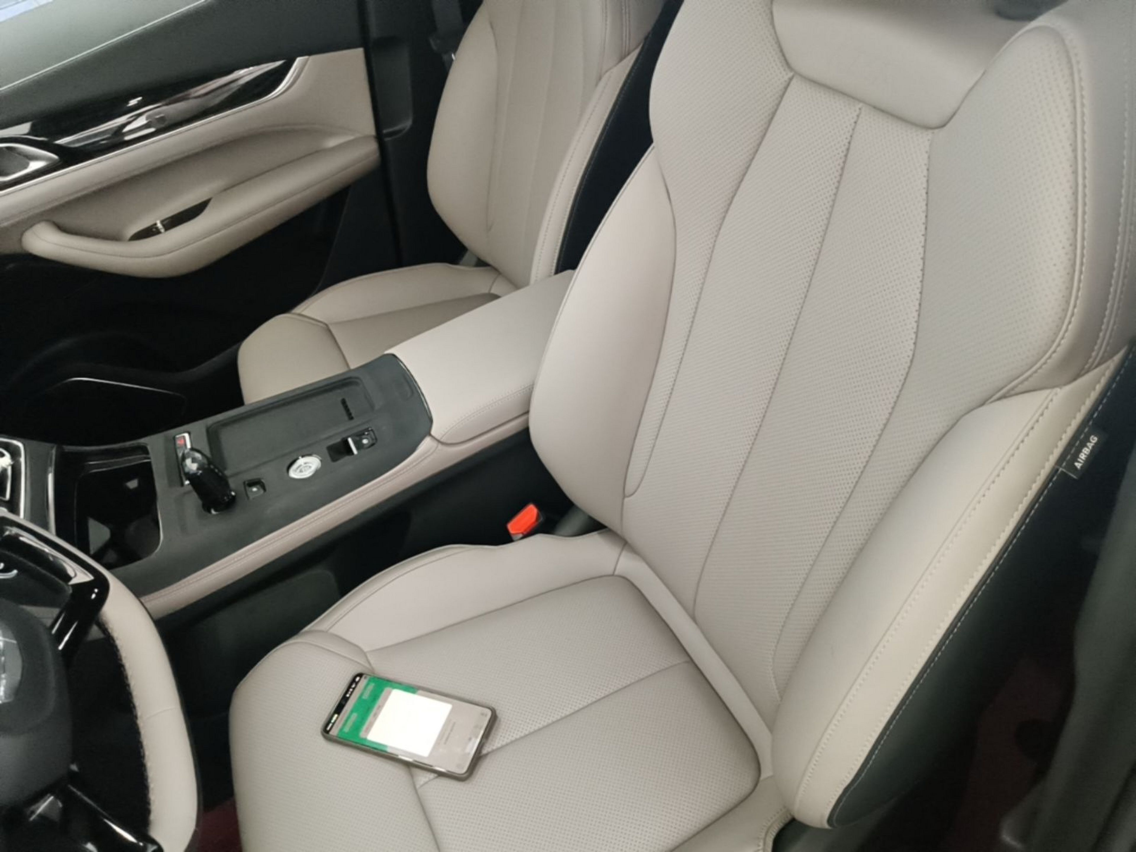 Interior delantero