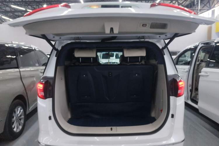 Used Buick GL8 2018 ES 28T Comfort Model China VI Standard
