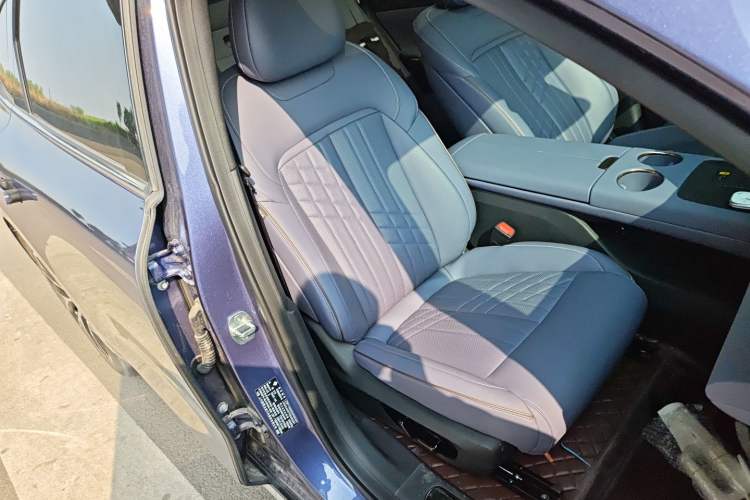 Used Baojun Enjoy 2025 Plug-in Hybrid 140km Luxury Edition Right Front Seat