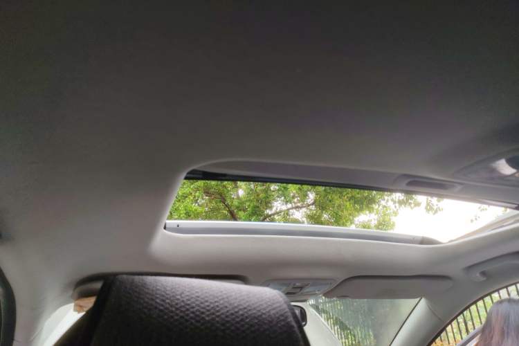 Used Hyundai ix35 2013 2.0L Automatic Two-Wheel Drive Smart GLS China IV Standard Headliner