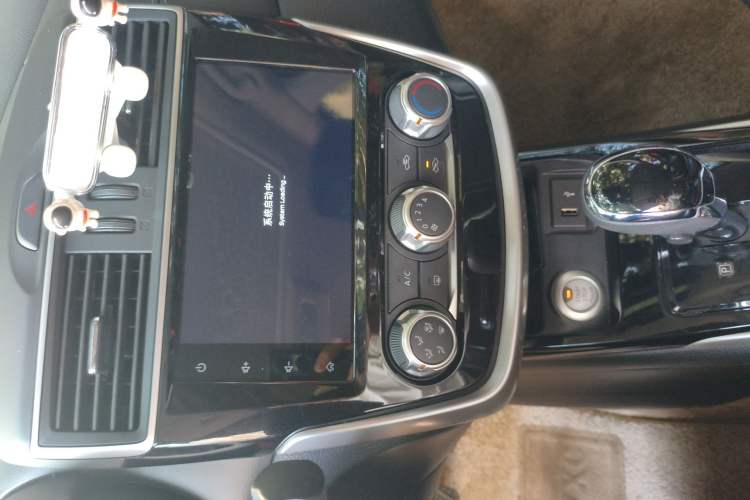 Used Nissan Tiida 2020 1.6L CVT Smart Drive Edition Audio And AC Panel