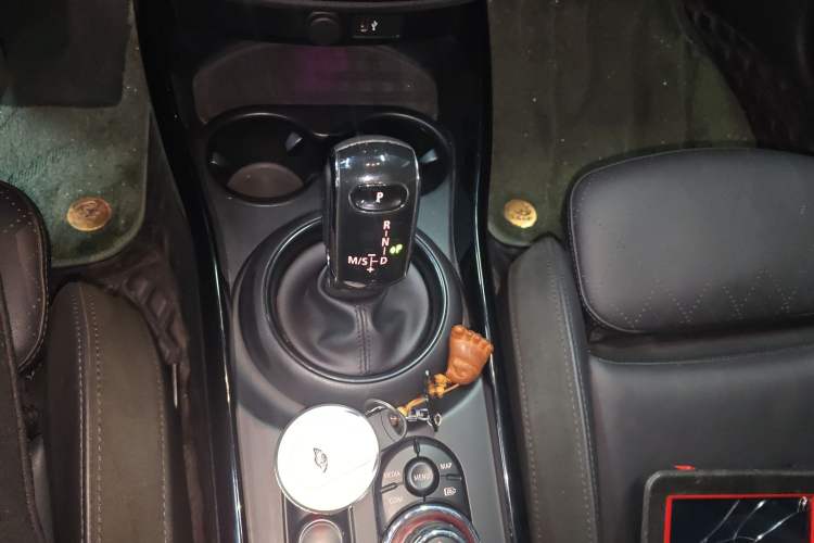 Used MINI Clubman 2022 1.5T COOPER Connoisseur Gear Lever