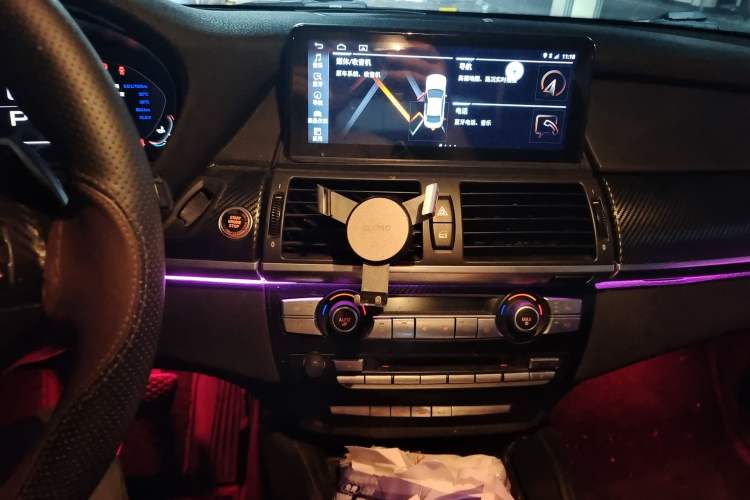 Used BMW X6 2011 xDrive35i Audio And AC Panel