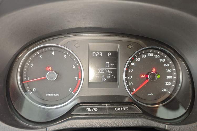 Used Volkswagen Polo 2014 1.6L Automatic Comfort Edition Instrument Cluster