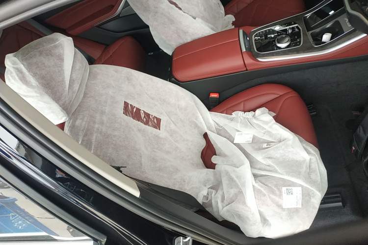 Used BMW X5 2023 xDrive 30Li Luxury M Sport Package