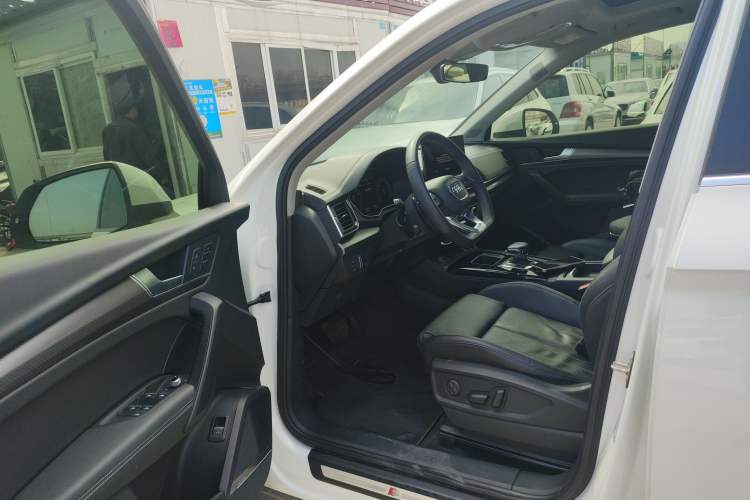 Used Audi Q5L 2022 45T Luxury Dynamic Model