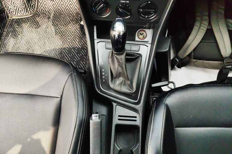 Used Volkswagen Lavida 2019 Lavida Start 1.5L Automatic Trendy Version China VI Standard
