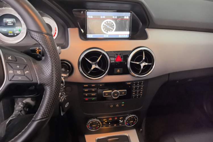 Used Mercedes-Benz GLK-Class 2014 GLK 260 4MATIC Dynamic Model