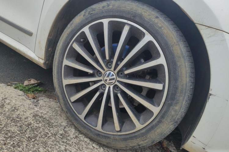 Used Volkswagen Passat 2014 1.8TSI DSG Prestige Navigation Edition
